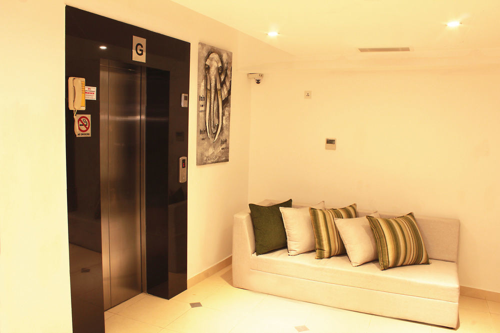 Thilhara Days Inn Κολόμπο Εξωτερικό φωτογραφία
